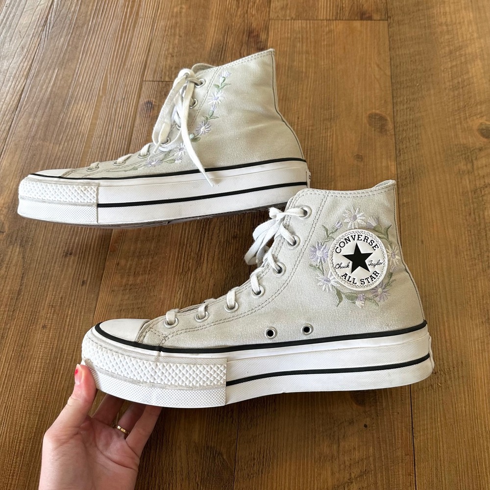 Converse Chuck Taylor All Star Lift Platform High Top Women 9 Floral Embroidered